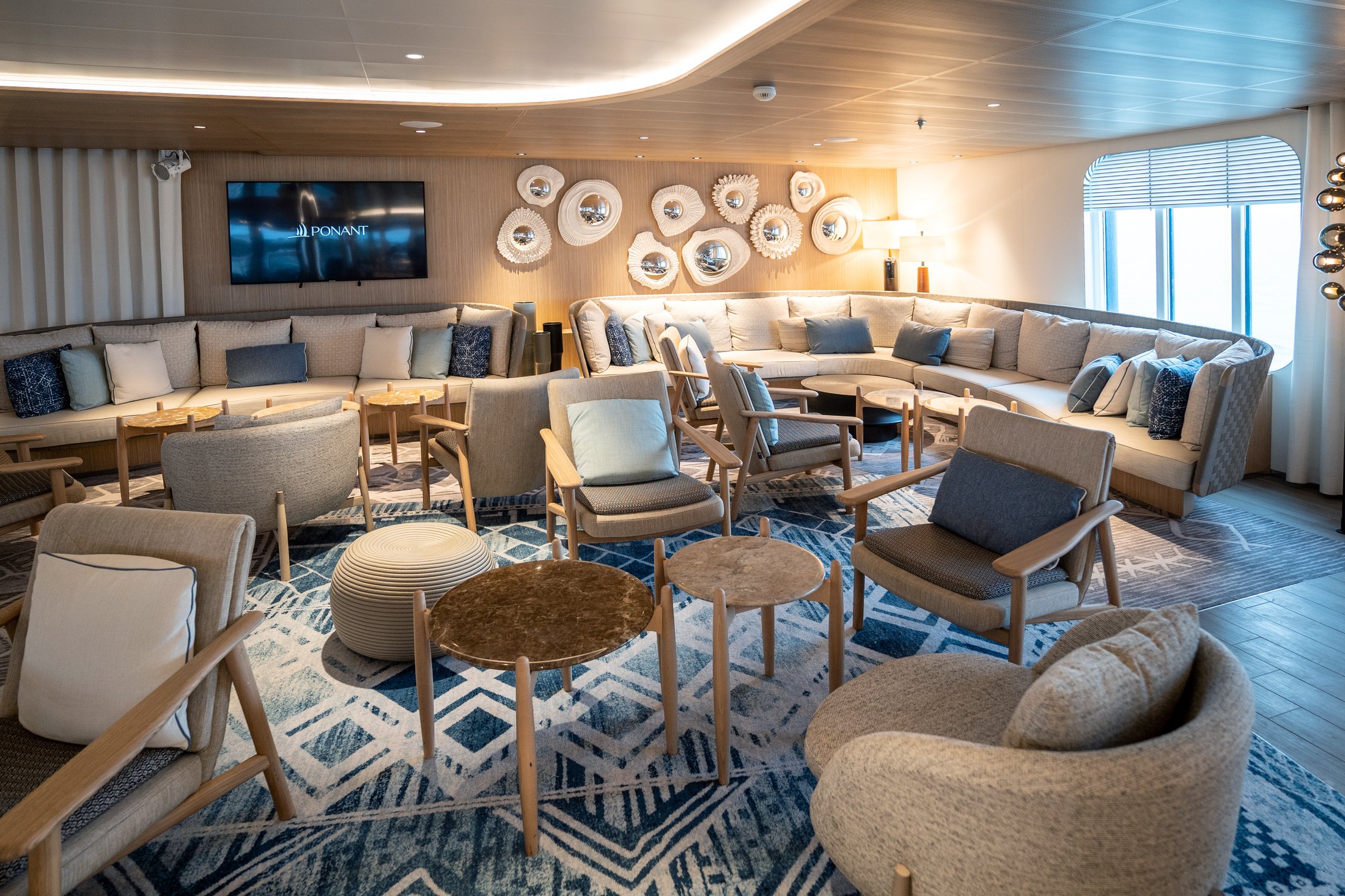 Main Lounge Jacques Cartier